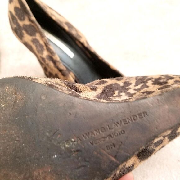 Vera Wang Lavender Womens Size 8 Brown Slip On Leopard Print 4" Wedge - Picture 10 of 11